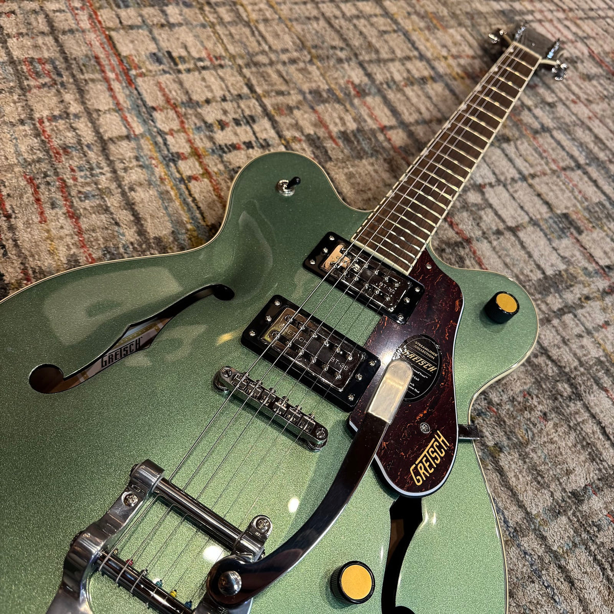 Gretsch G2622T Streamliner Center Block Double-Cut with Bigsby  - Steel Olive