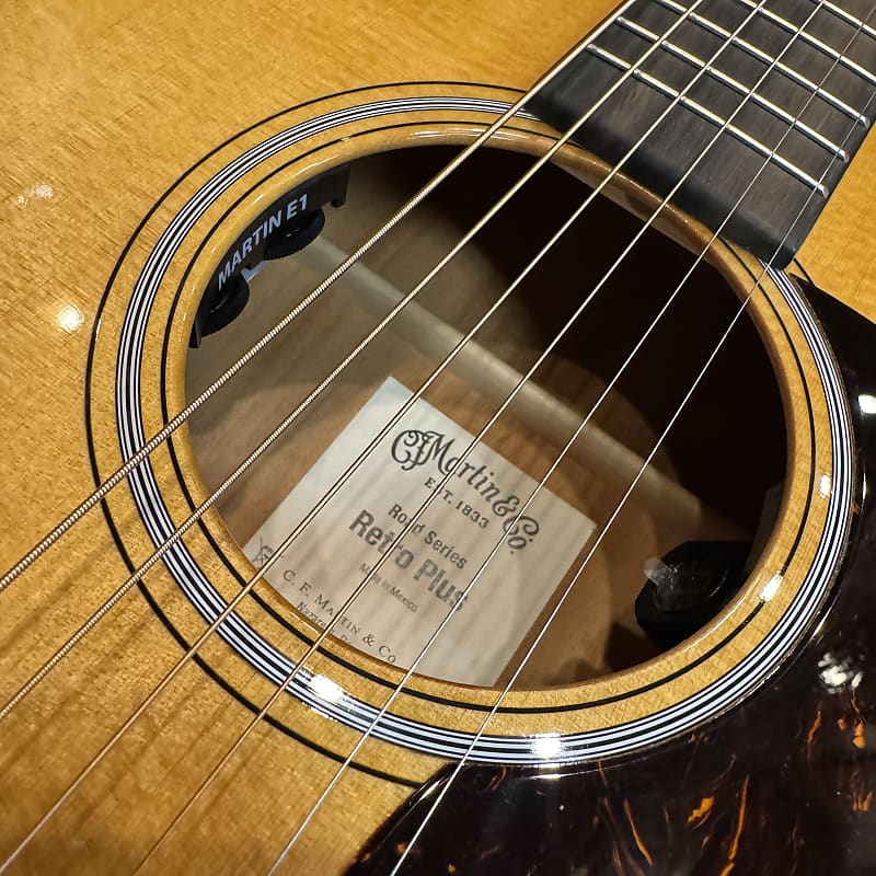 Martin Road Series 000E 14-Fret Retro Plus Mahogany - Natural w/ Soft Case