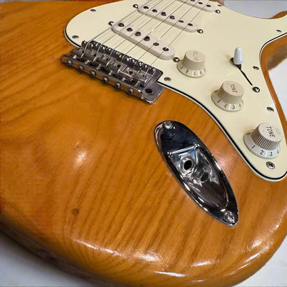Fender 1972 Stratocaster with 3-Bolt Neck, Rosewood Fretboard - Natural