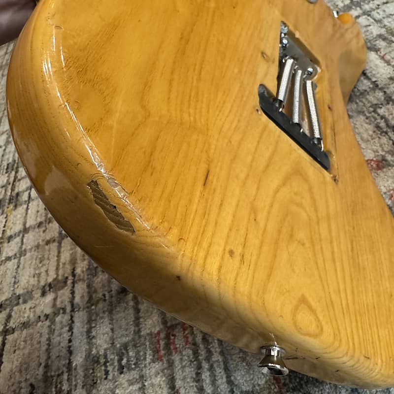 Fender 1972 Stratocaster with 3-Bolt Neck, Rosewood Fretboard - Natural