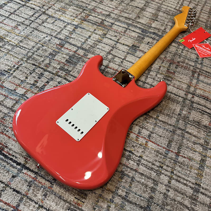 Fender DE LTD American Vintage II '61 Stratocaster w/ Case - Fiesta Red