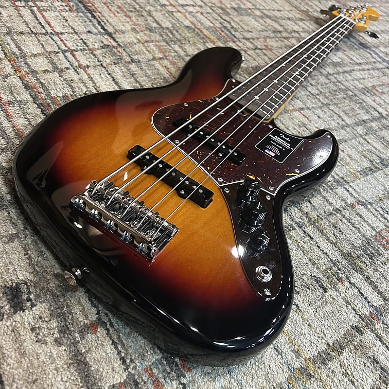 Fender American Professional II Jazz Bass V with Rosewood Fretboard - 3-Color Sunburst