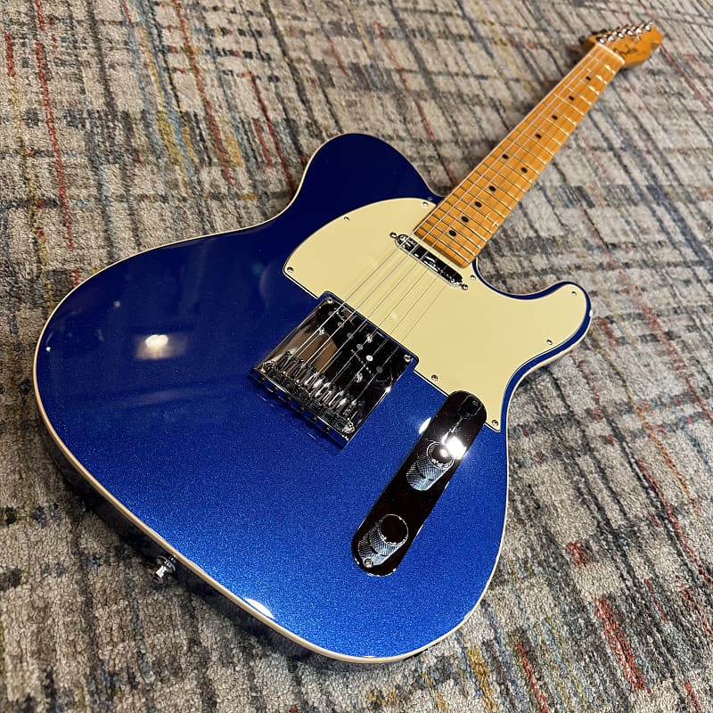 USED Fender American Ultra Telecaster - Cobra Blue