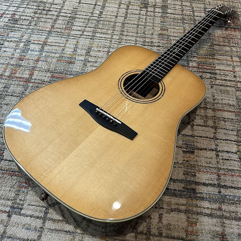 Alvarez LD70e Laureate Series Dreadnought w/ FlexiCase - Daybreak