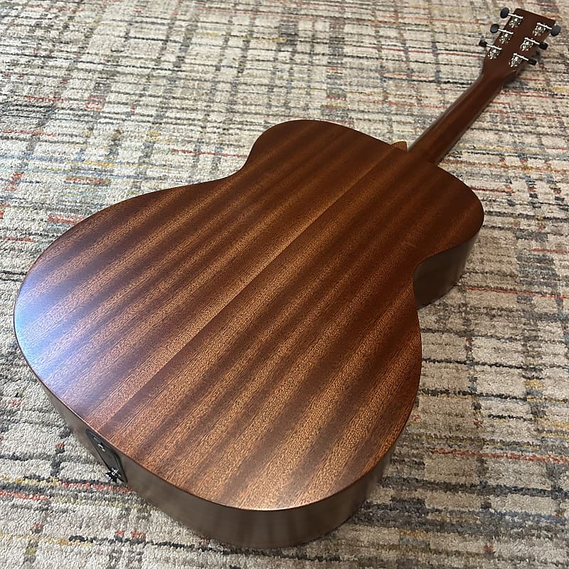 Martin 000-15M w/ Case - Natural