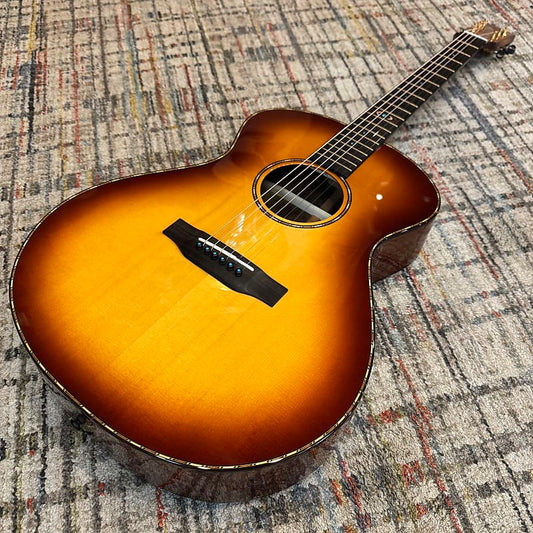 USED Bedell Revolution Orchestra - Revolution Burst w/ Case