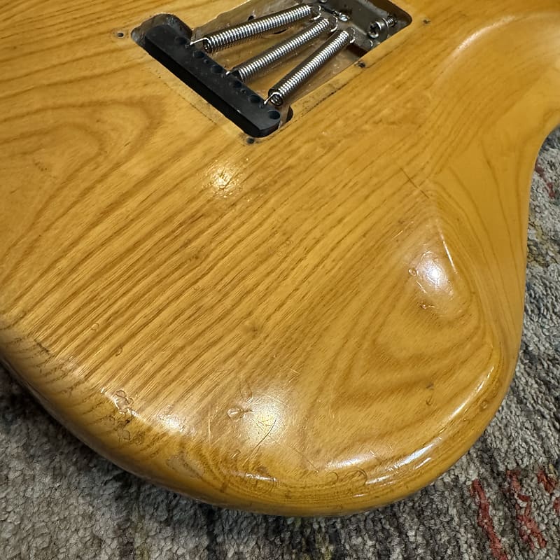 Fender 1972 Stratocaster with 3-Bolt Neck, Rosewood Fretboard - Natural