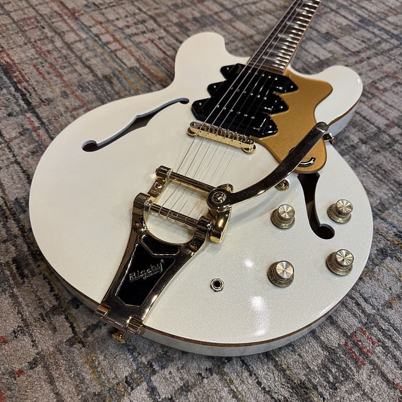Used Epiphone Riviera Custom P93 Royale - Pearl White