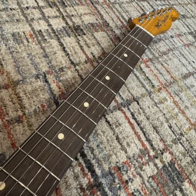Fender Vintera II Road Worn '60s Telecaster - Burgundy Mist Metallic