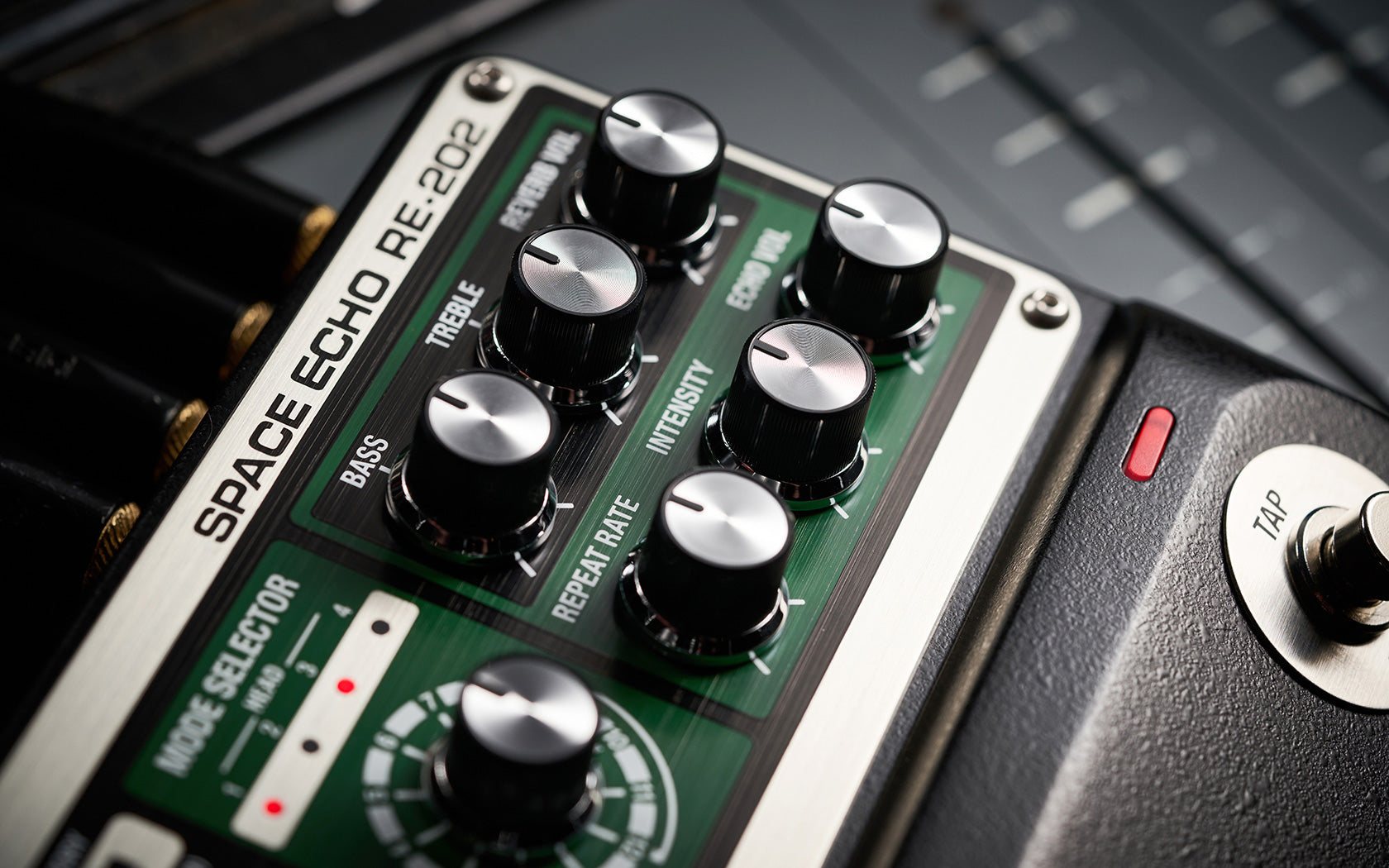 Boss RE-202 Space Echo Digital Delay Pedal – Metz Music