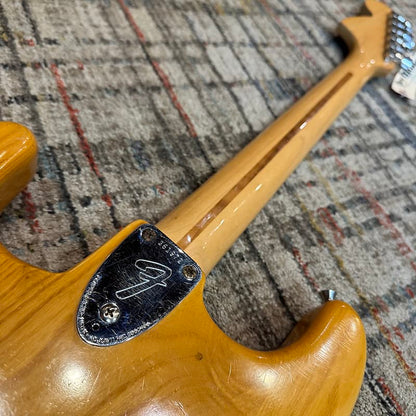 Fender 1972 Stratocaster with 3-Bolt Neck, Rosewood Fretboard - Natural