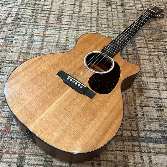 USED Martin Road Series GPC-11E w/ Soft Case - Natural