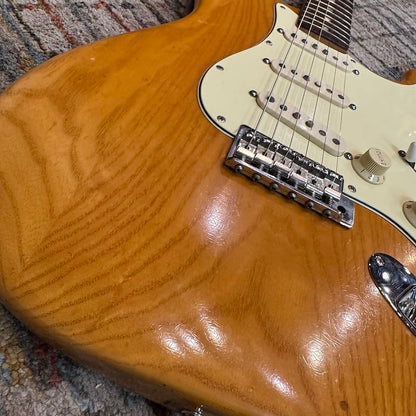 Fender 1972 Stratocaster with 3-Bolt Neck, Rosewood Fretboard - Natural