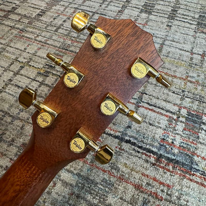 USED Taylor 810 (2003) w/ Case
