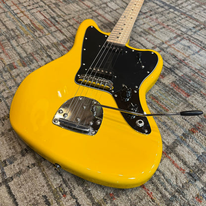 Squier FSR Affinity Jaguar  - Graffiti Yellow