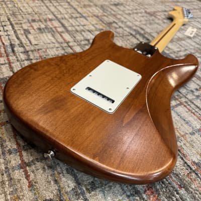 USED Fender FSR American Special Hand-Stained Stratocaster with Maple Fretboard - Satin Honey Burst