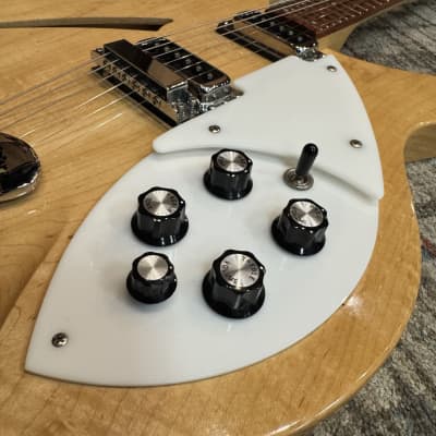 USED Rickenbacker 360 1990 - 2011 - Mapleglo