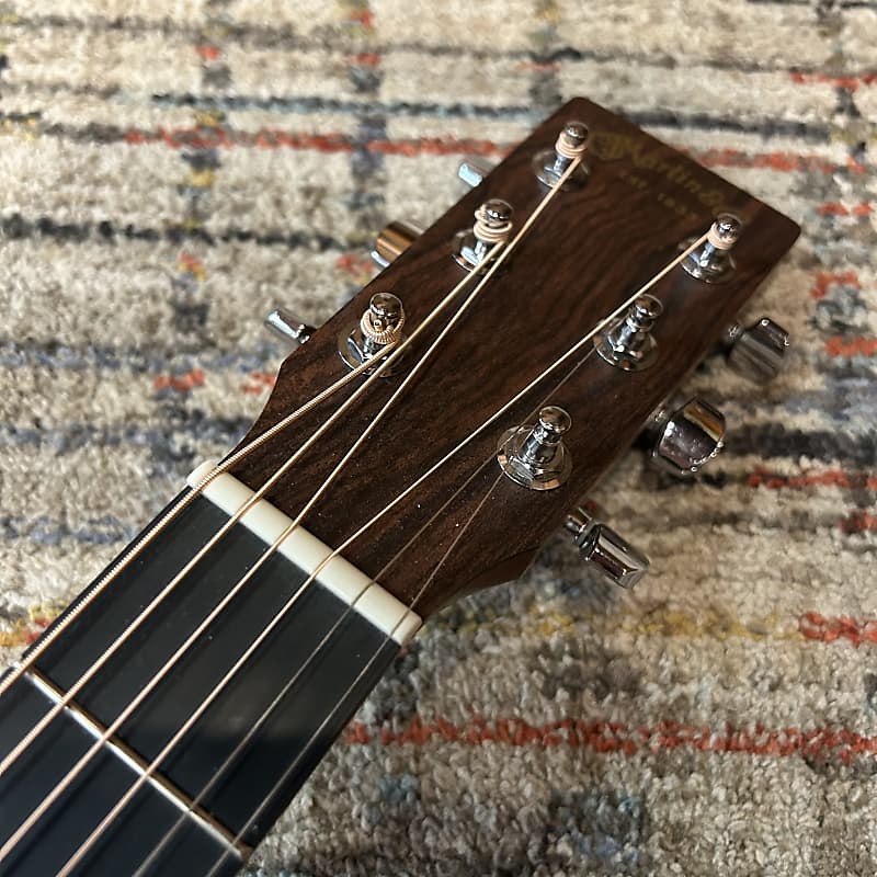 USED Martin Road Series GPC-11E w/ Soft Case - Natural