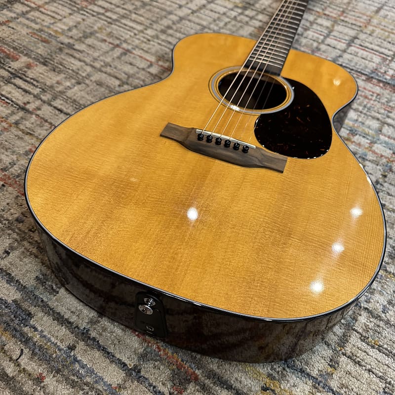 Martin Road Series 000E 14-Fret Retro Plus Mahogany - Natural w/ Soft Case